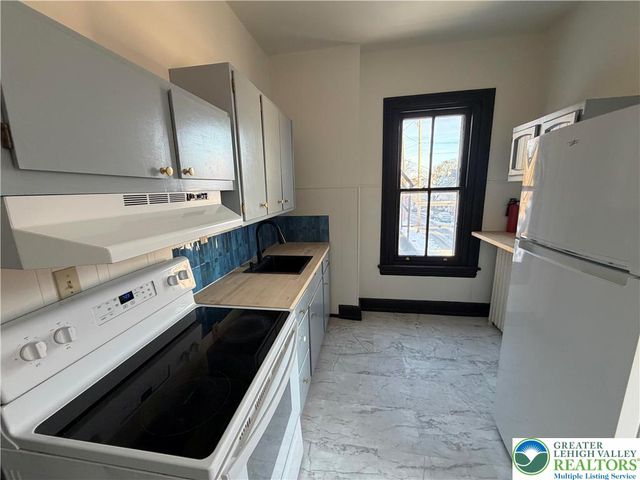 146 West Broad Street, Bethlehem City, PA 18018