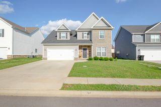 1523 Kingbird Dr, Clarksville, TN 37040