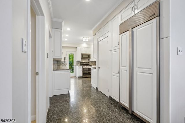 536 Illingworth Ave, Englewood City, NJ 07631
