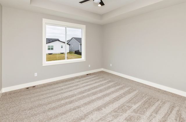 708 NE Doe Pointe Drive, Ankeny, IA 50021