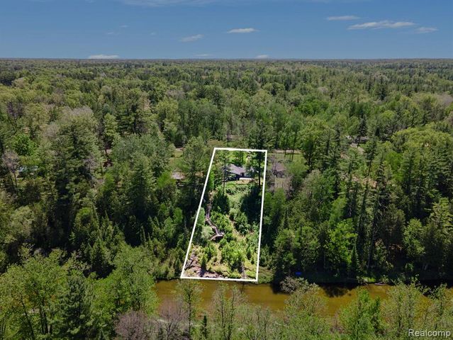 1107 Northern Trail, Alger, MI 48610