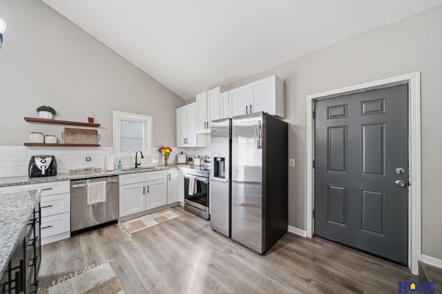 5239 Heumann Drive, Lincoln, NE 68504