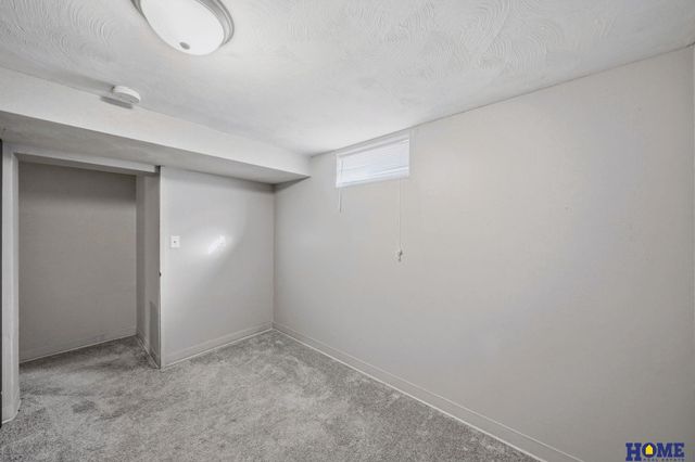 5239 Heumann Drive, Lincoln, NE 68504