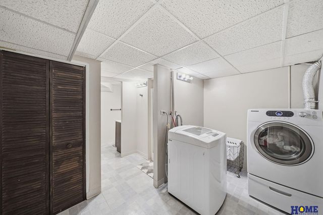 5239 Heumann Drive, Lincoln, NE 68504