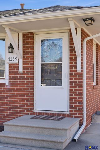 5239 Heumann Drive, Lincoln, NE 68504