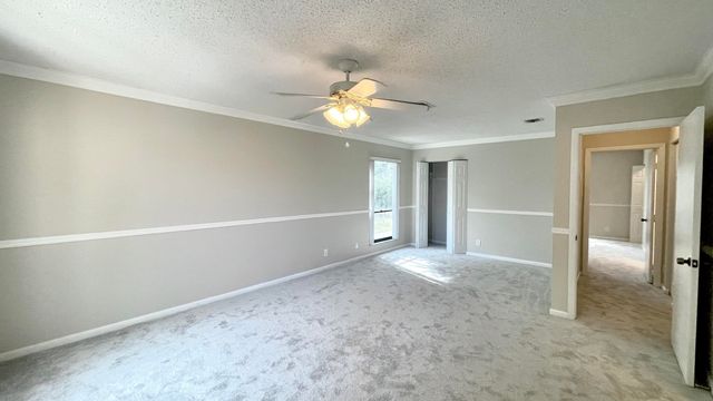 501 SANDTREE Drive, Palm Beach Gardens, FL 33403
