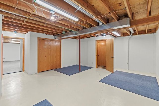 301 Walnut Street, Lathrop, MO 64465