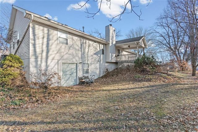 301 Walnut Street, Lathrop, MO 64465