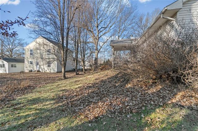 301 Walnut Street, Lathrop, MO 64465