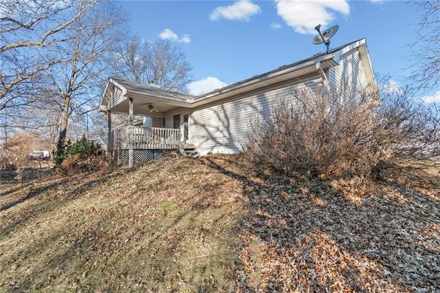 301 Walnut Street, Lathrop, MO 64465