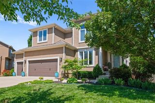 7402 W 145th Terrace, Overland Park, KS 66223