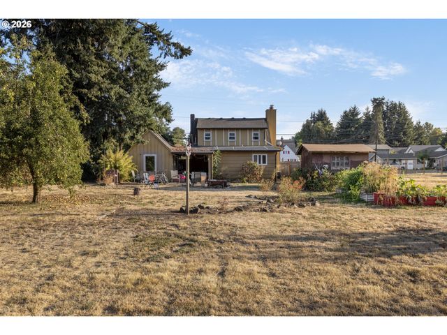 185 FERNDALE Dr, Eugene, OR 97404