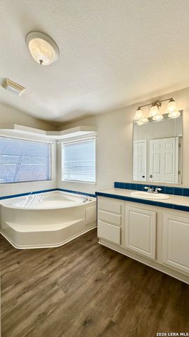 1545 County Road 665, Devine, TX 78016