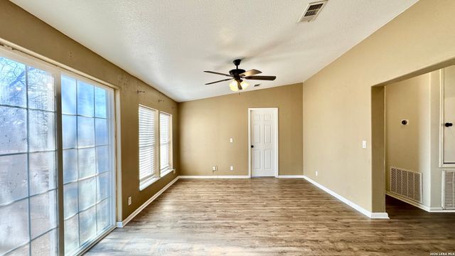 1545 County Road 665, Devine, TX 78016