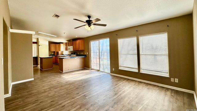 1545 County Road 665, Devine, TX 78016