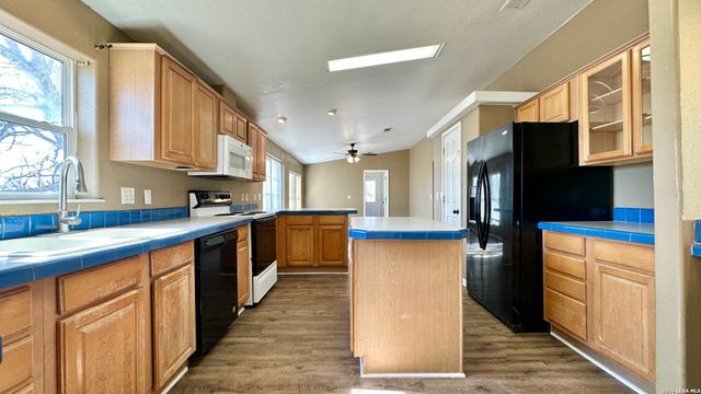 1545 County Road 665, Devine, TX 78016