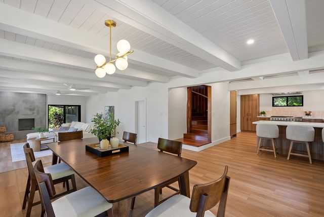 965 Hog Back Rd, Haiku, HI 96708