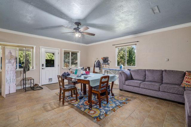 345 Ponderosa Lane, Grants Pass, OR 97527