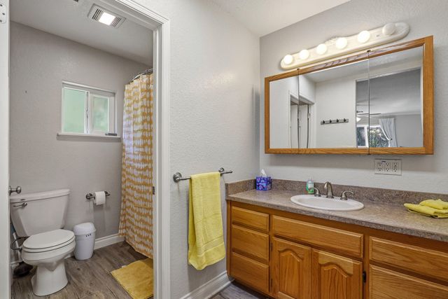 345 Ponderosa Lane, Grants Pass, OR 97527