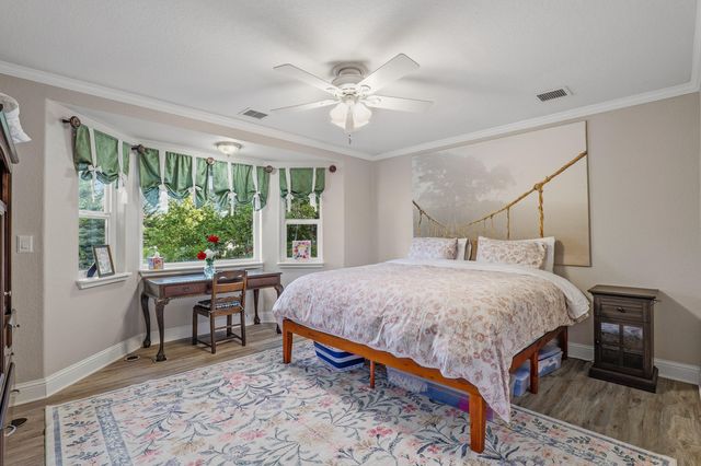 345 Ponderosa Lane, Grants Pass, OR 97527