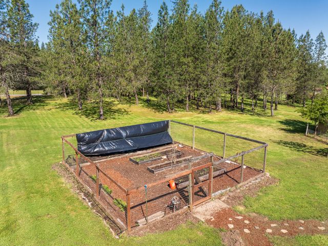 345 Ponderosa Lane, Grants Pass, OR 97527