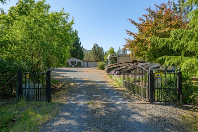 345 Ponderosa Lane, Grants Pass, OR 97527