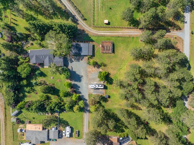 345 Ponderosa Lane, Grants Pass, OR 97527