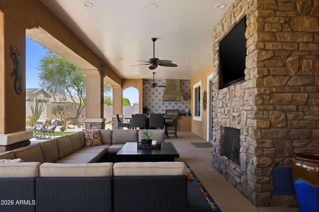 18214 W SAN MIGUEL Court, Litchfield Park, AZ 85340