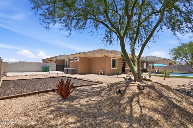 18214 W SAN MIGUEL Court, Litchfield Park, AZ 85340