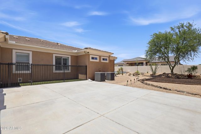 18214 W SAN MIGUEL Court, Litchfield Park, AZ 85340