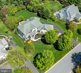 315 SARSEN DR, Lititz, PA 17543
