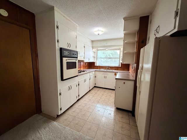 827 DELTA STREET, Bessemer, AL 35020