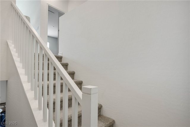 6839 Greensmen Avenue, Las Vegas, NV 89156