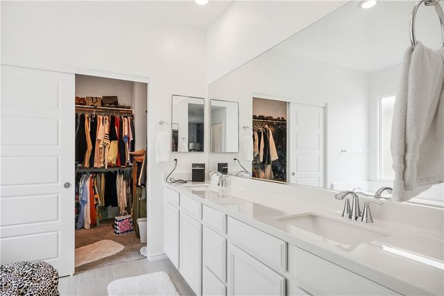 6839 Greensmen Avenue, Las Vegas, NV 89156