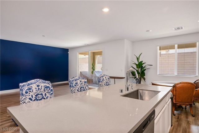 6839 Greensmen Avenue, Las Vegas, NV 89156