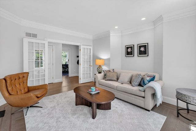 2 Watkins Ln, Southborough, MA 01772