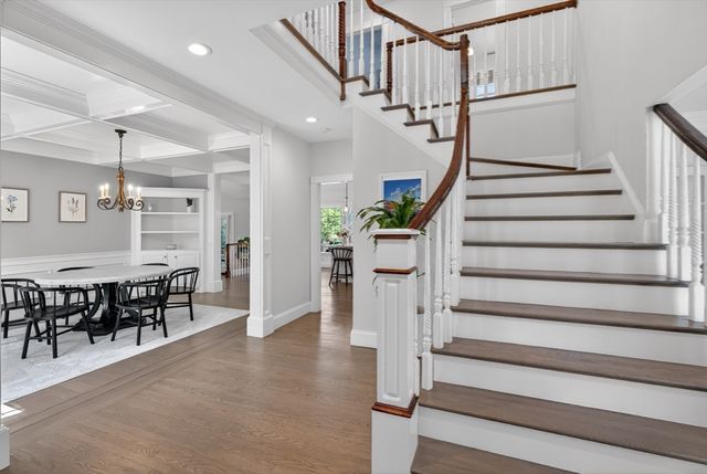 2 Watkins Ln, Southborough, MA 01772