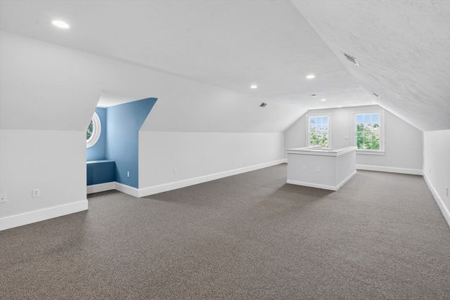 2 Watkins Ln, Southborough, MA 01772