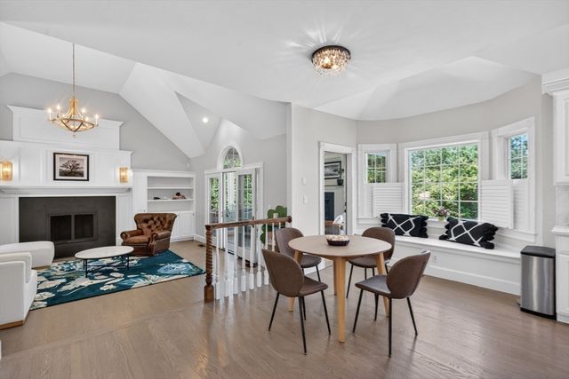 2 Watkins Ln, Southborough, MA 01772