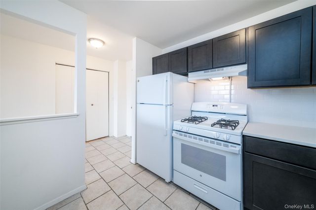 125 Lake Street 12-J South, White Plains, NY 10604