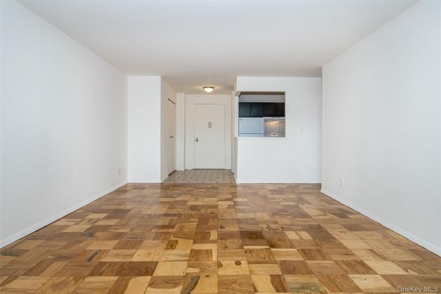 125 Lake Street 12-J South, White Plains, NY 10604