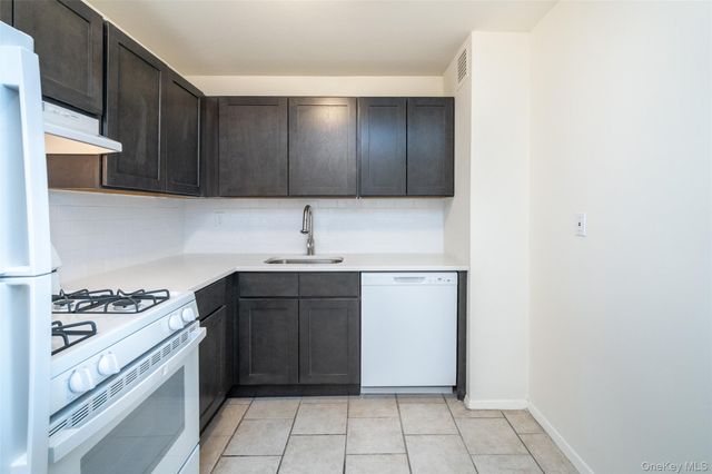 125 Lake Street 12-J South, White Plains, NY 10604