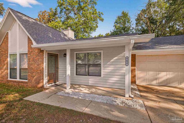 9698 Hummingbird Ln, Pensacola, FL 32514