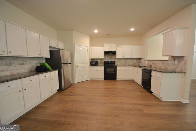 6426 Grey Fox Way, Riverdale, GA 30296