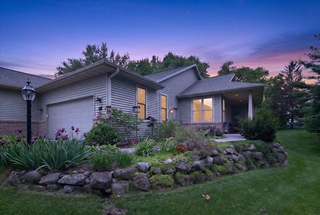 71 Berdella Court, Cross Plains, WI 53528