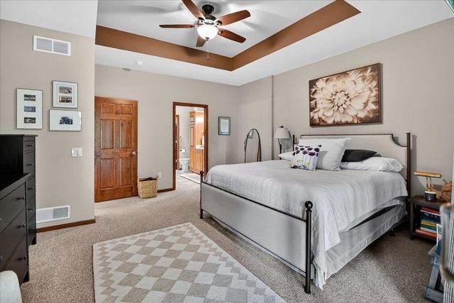 71 Berdella Court, Cross Plains, WI 53528