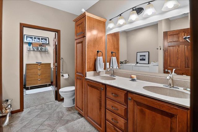 71 Berdella Court, Cross Plains, WI 53528