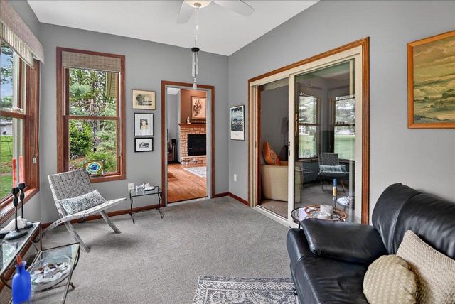 71 Berdella Court, Cross Plains, WI 53528