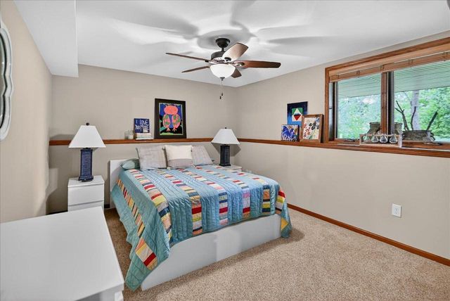 71 Berdella Court, Cross Plains, WI 53528