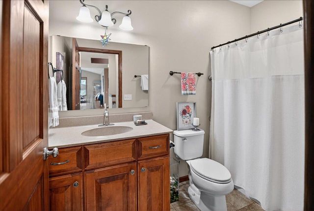 71 Berdella Court, Cross Plains, WI 53528